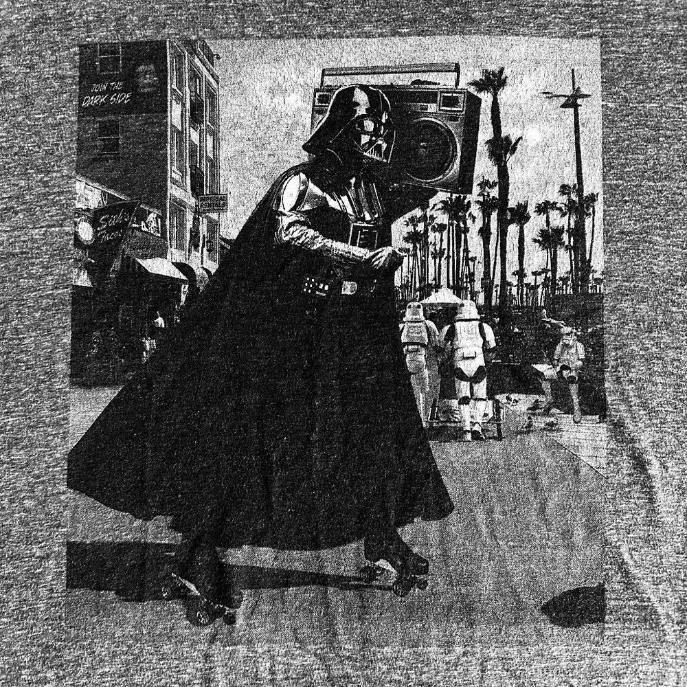 skating Darth Vader Star Wars gray t-shirt from Hot Topic in medium